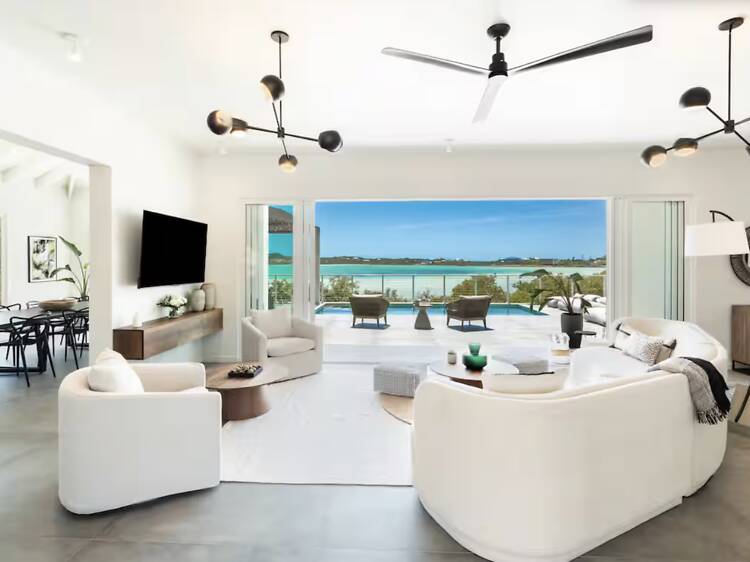 The Grace Bay Icon: Beachfront Luxury Estate The Grace Bay Icon: Beachfront Luxury Estate