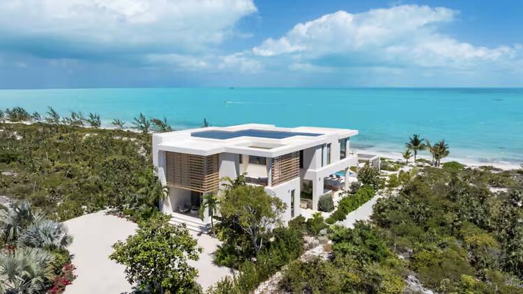 11 Best Airbnbs in Turks and Caicos for a Tropical Escape