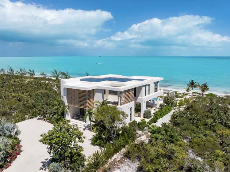 11 Best Airbnbs in Turks and Caicos for a Tropical Escape