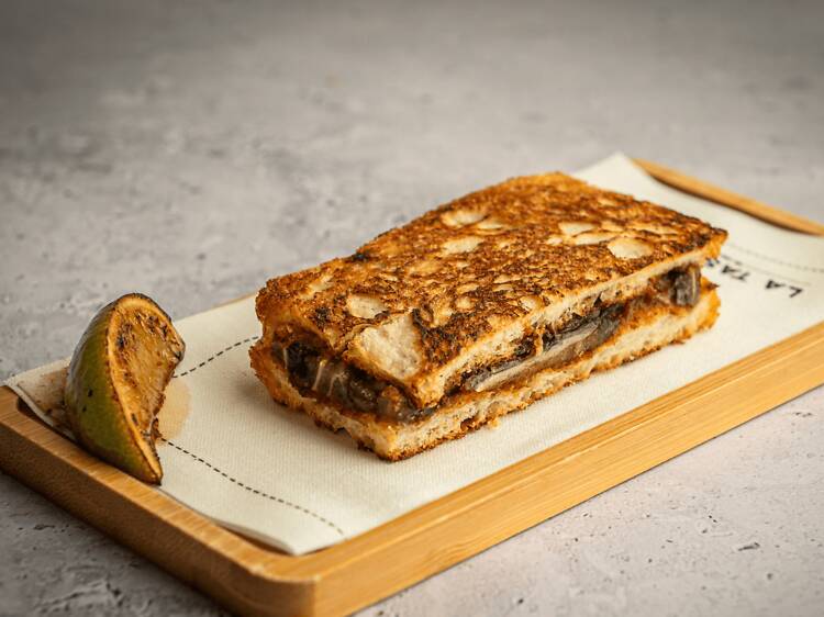 Como en el pueblo pero en un restaurante de estrella Michelin en Madrid: llega el ritual de la matanza convertido en platos elegantes con sello Joselito