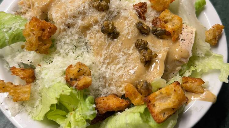 Condarco: ensalada caesar clásica con pollo Condarco: ensalada caesar clásica con pollo