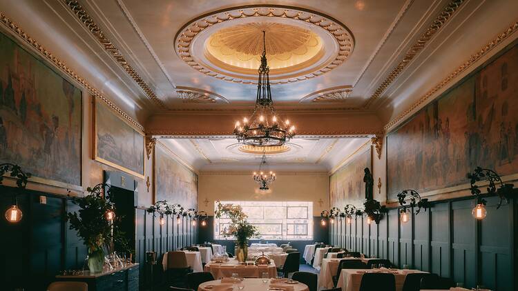 Florentino dining room