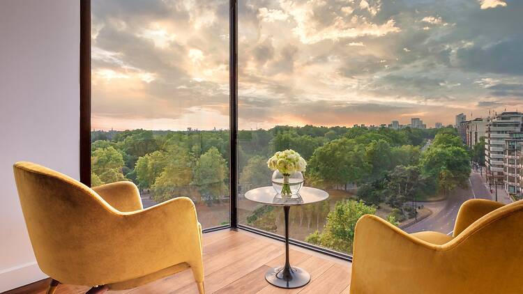 Relaxation area at the Four Seasons hotel on Park Lane