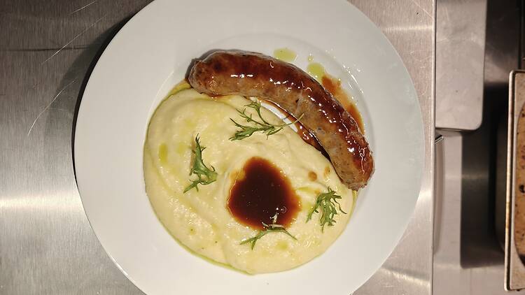 Mastiquer de la viande de qualité chez Dents de Loup Mastiquer de la viande de qualité chez Dents de Loup