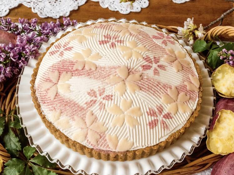 徳島県里浦産なると金時 “里むすめ”と胡麻のタルト 徳島県里浦産なると金時 “里むすめ”と胡麻のタルト