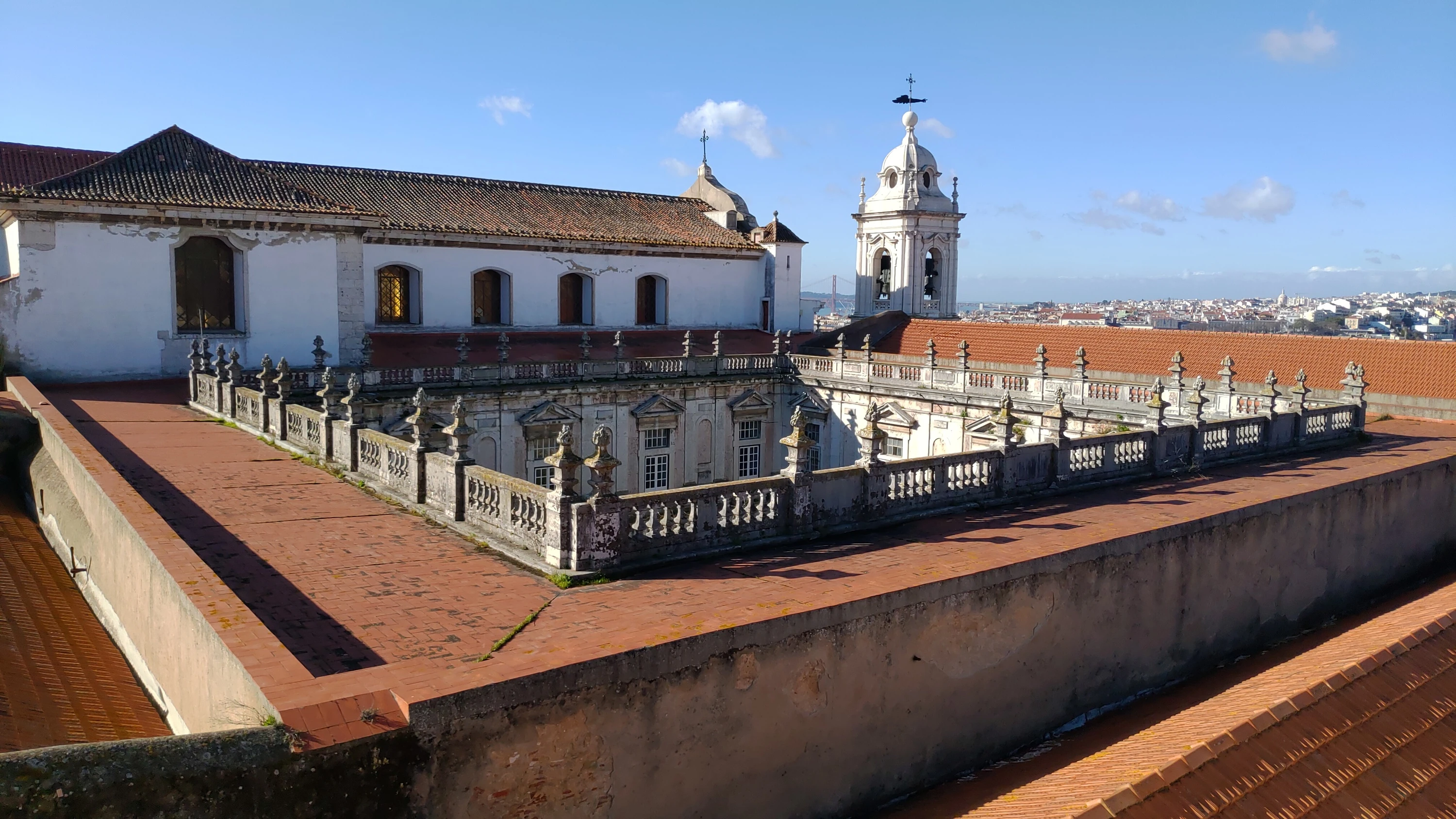 Antigo convento e quartel da Gra&ccedil;a