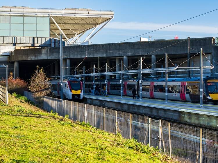 This major London airport is finally getting contactless payments for train tickets next month This major London airport is finally getting contactless payments for train tickets next month