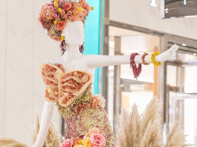 Fleurs de Villes at Bal Harbour Shops Fleurs de Villes at Bal Harbour Shops