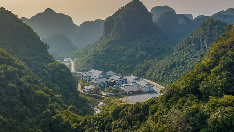 Hilton Quang Hanh Onsen Resort Hilton Quang Hanh Onsen Resort