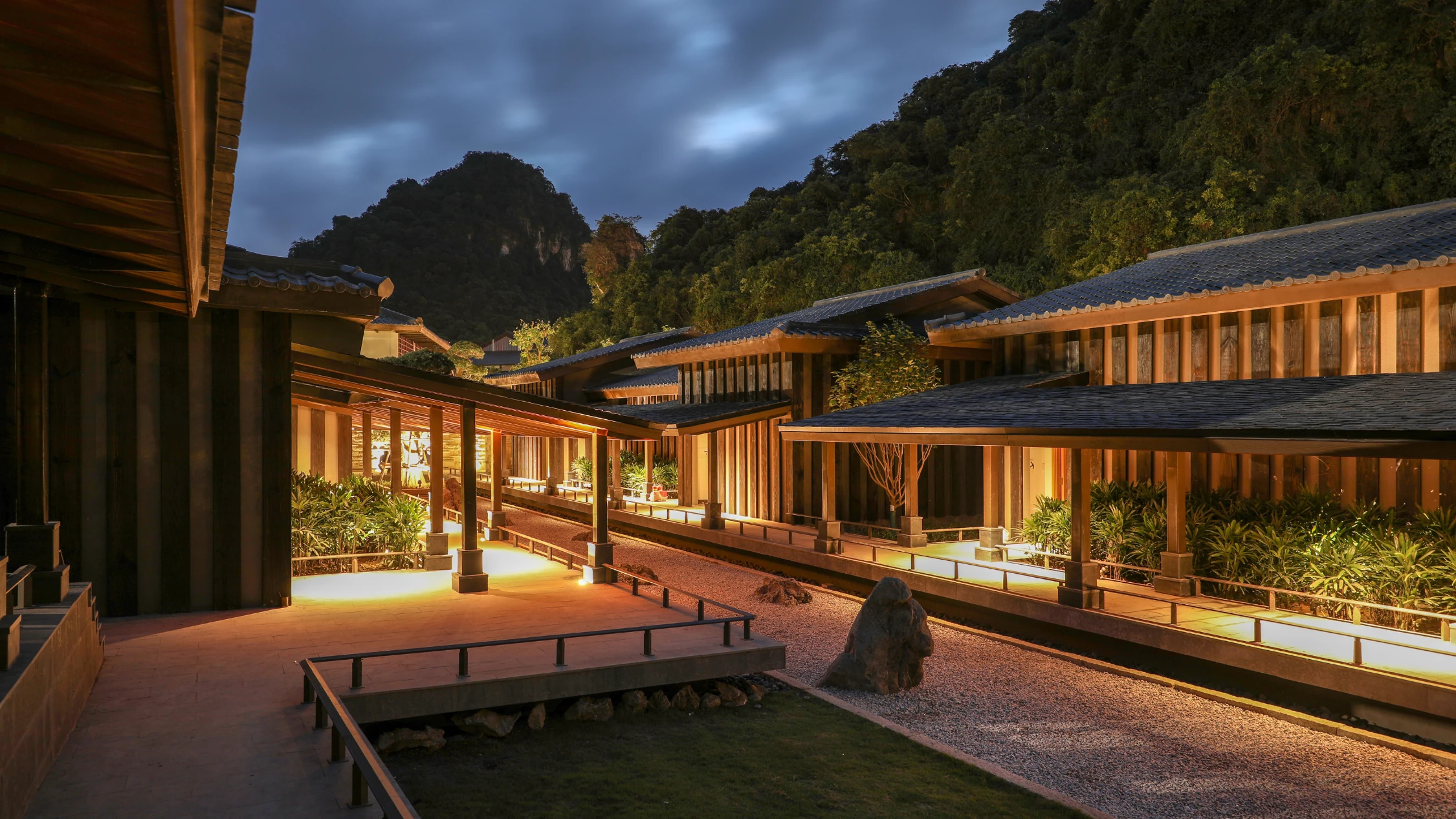 Hilton Quang Hanh Onsen Resort 