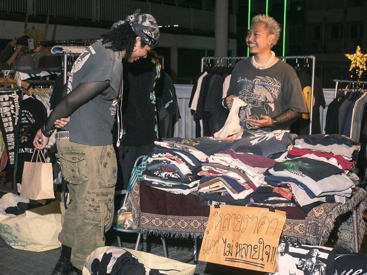 หลบฝุ่น หลบฝน มาคุ้ยของแรร์ที่ตลาดนัดใต้ดินสุดคูลในงาน ‘Re:Turn Market’ หลบฝุ่น หลบฝน มาคุ้ยของแรร์ที่ตลาดนัดใต้ดินสุดคูลในงาน ‘Re:Turn Market’