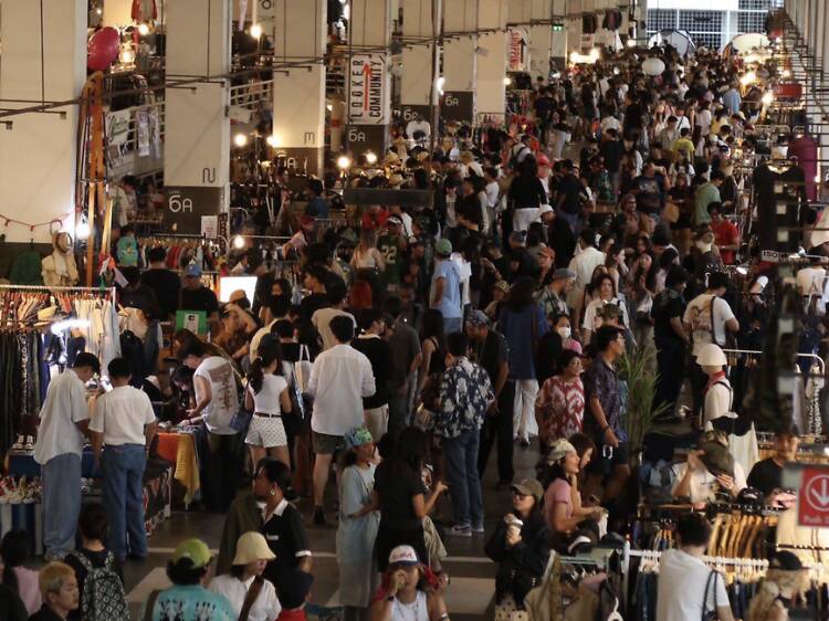 เมื่อมิตรภาพและสไตล์มาบรรจบกันในโกดังยาสูบสุดคลาสสิกในงาน ‘Looker ‘n’ Friends’ เมื่อมิตรภาพและสไตล์มาบรรจบกันในโกดังยาสูบสุดคลาสสิกในงาน ‘Looker ‘n’ Friends’