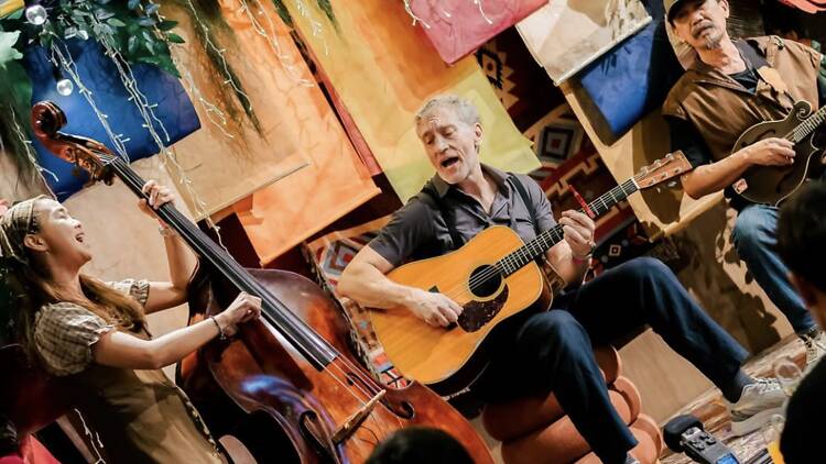 รวมพลคนรักดนตรีโฟล์ค และเครื่องดนตรีสุดแรร์ที่หาฟังยากในเมืองไทย รวมพลคนรักดนตรีโฟล์ค และเครื่องดนตรีสุดแรร์ที่หาฟังยากในเมืองไทย