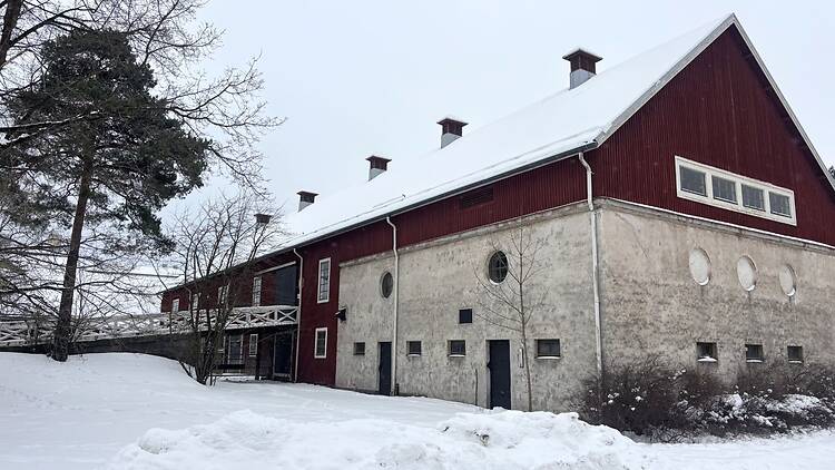 Hengähdä juhlivien aaveiden mailla