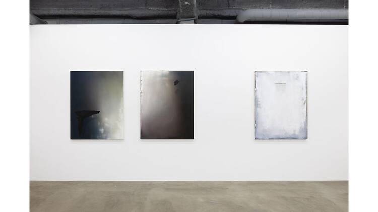 同時に、どこでも painting is a body.