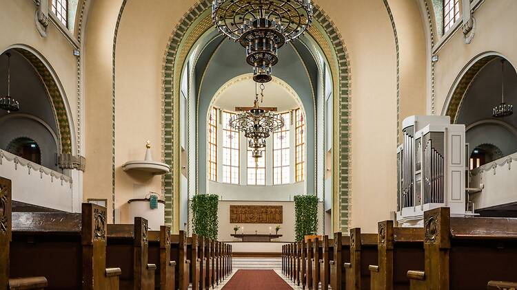 Rauhoitu sateenkaarimessussa