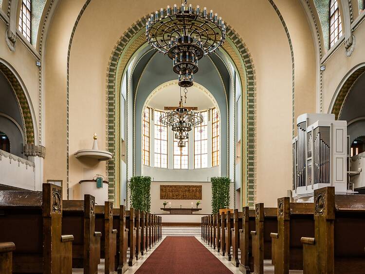 Rauhoitu sateenkaarimessussa