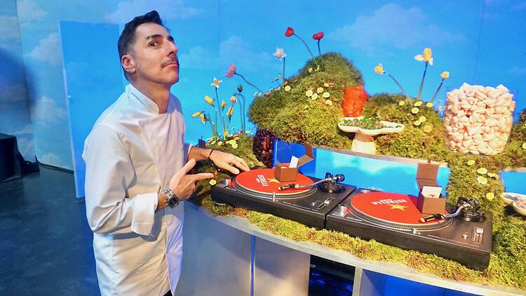 Jordi Roca, de los platos de cocina a los de DJ