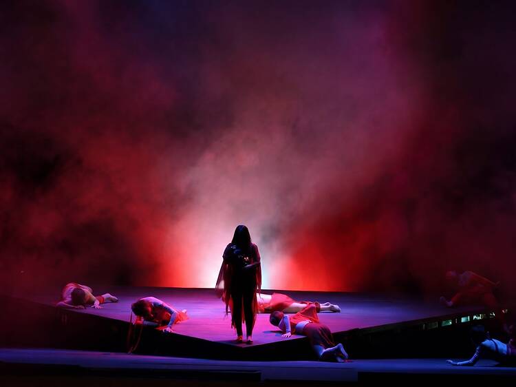 Mae Naak: A Classic Opera - เตรียมขนหัวลุก ตำนานผีไทยในพระโขนงกำลังจะกลับมา!