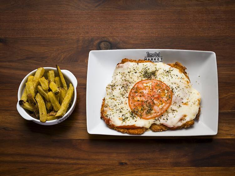 Abre 9 de julio: las empanadas y milanesas del mejor restaurante argentino de Barcelona llegan al Time Out Market