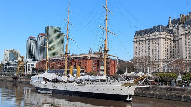 Fragata ARA Sarmiento