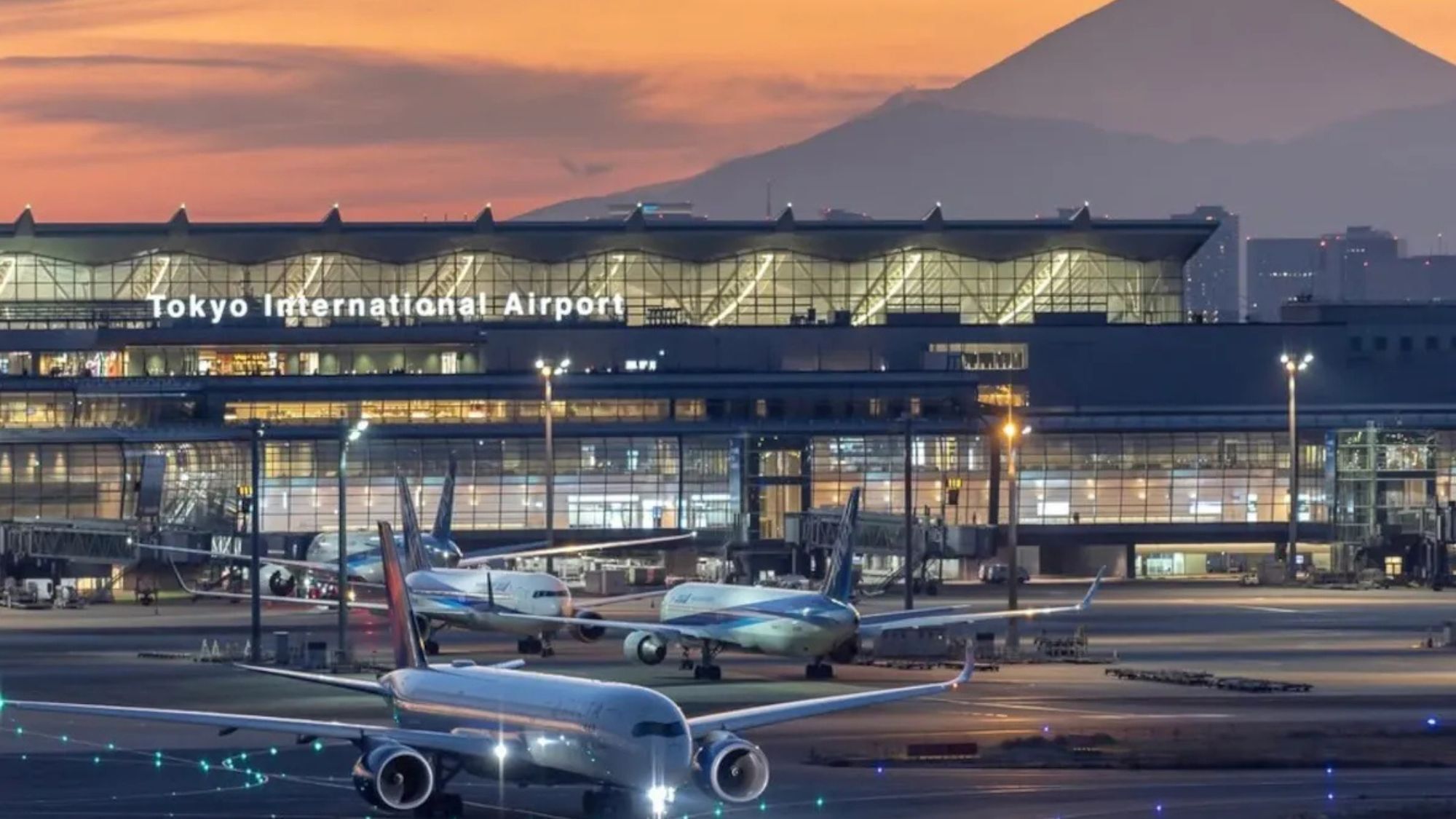 It's official: seven of the world's top 10 airports for layovers are in Asia