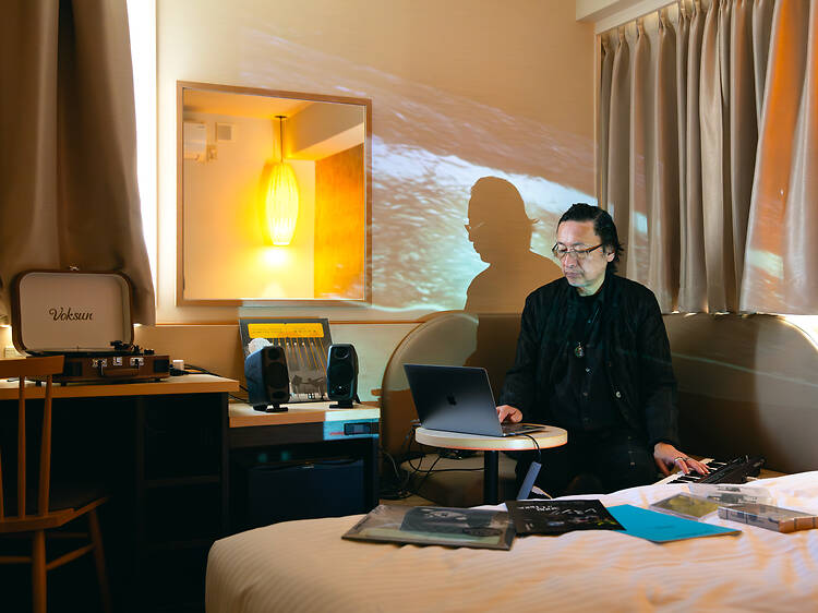 没入する作曲時間、ホテル内創作の良さと京都に根付く実験精神