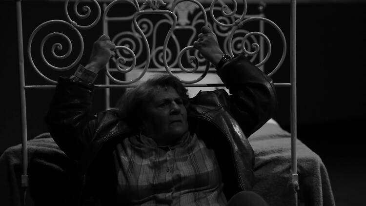 Entrar num quarto alheio