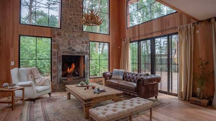 The La Juanita Bolthole: Modernist Beach Design Loft