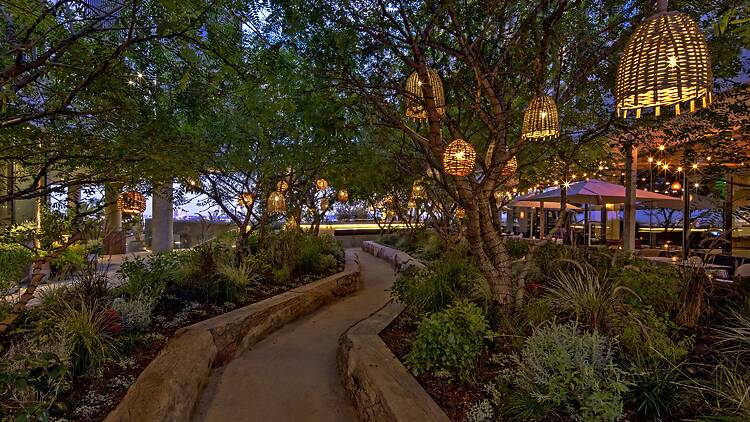 1 Hotel West Hollywood courtyard