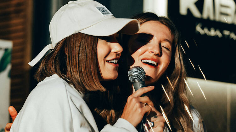 Palomazo entre amigas