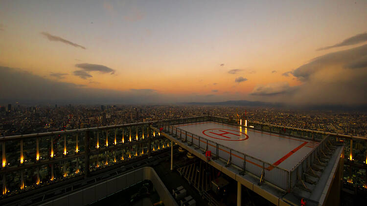 Join the Heliport Tour for a thrilling panorama of the city