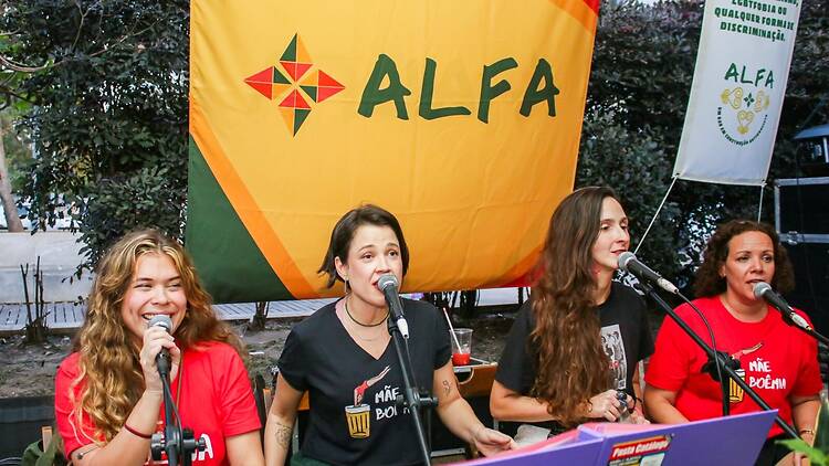 Esperança.Eco: roda de samba feminina e solidária em Botafogo