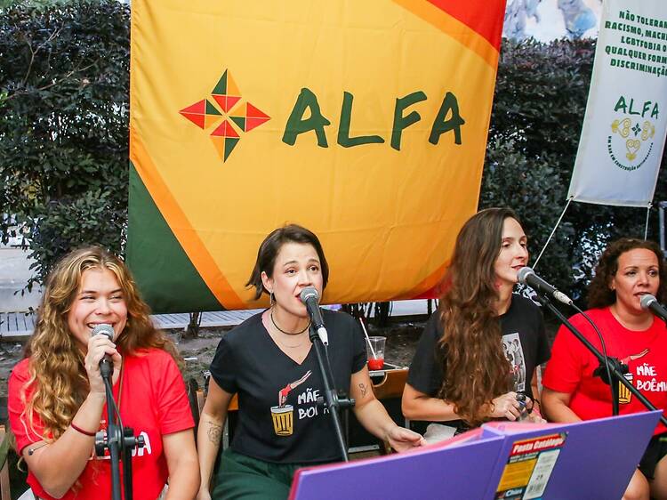 Esperança.Eco: roda de samba feminina e solidária em Botafogo