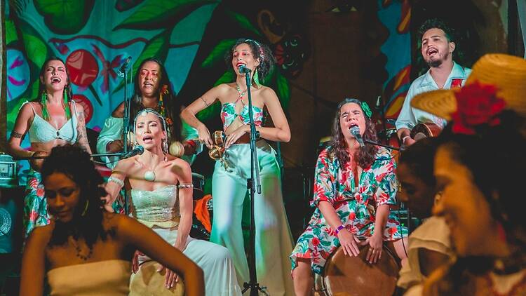 Pescados na Brasa: carimbó na rua no Riachuelo