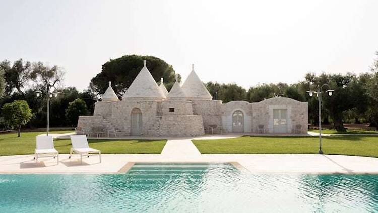 The Architect’s Vision: Modernist Trullo with Infinity Pool