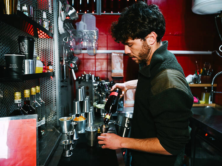 Duolingo? Neste bar, basta um copo para ficar a falar italiano