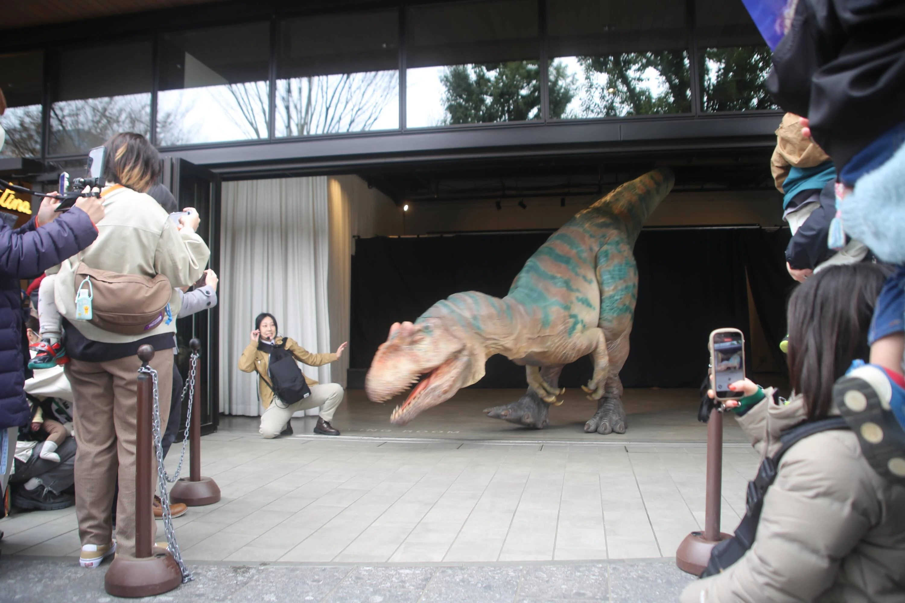 GREEN SPRINGSに恐竜が棲みついた！