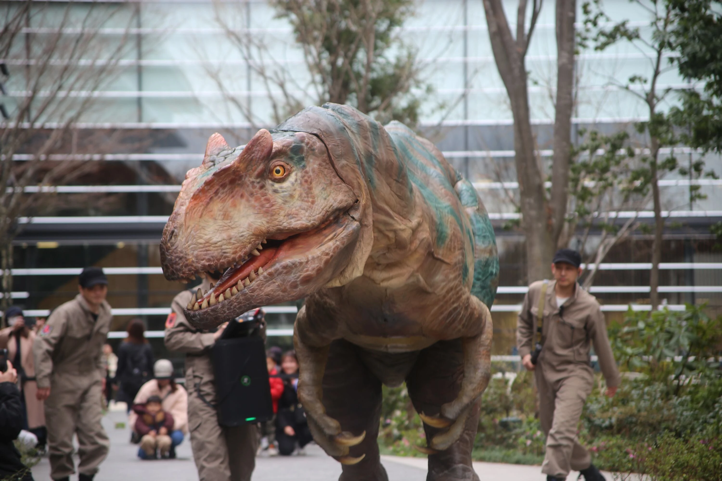 GREEN SPRINGSに恐竜が棲みついた！