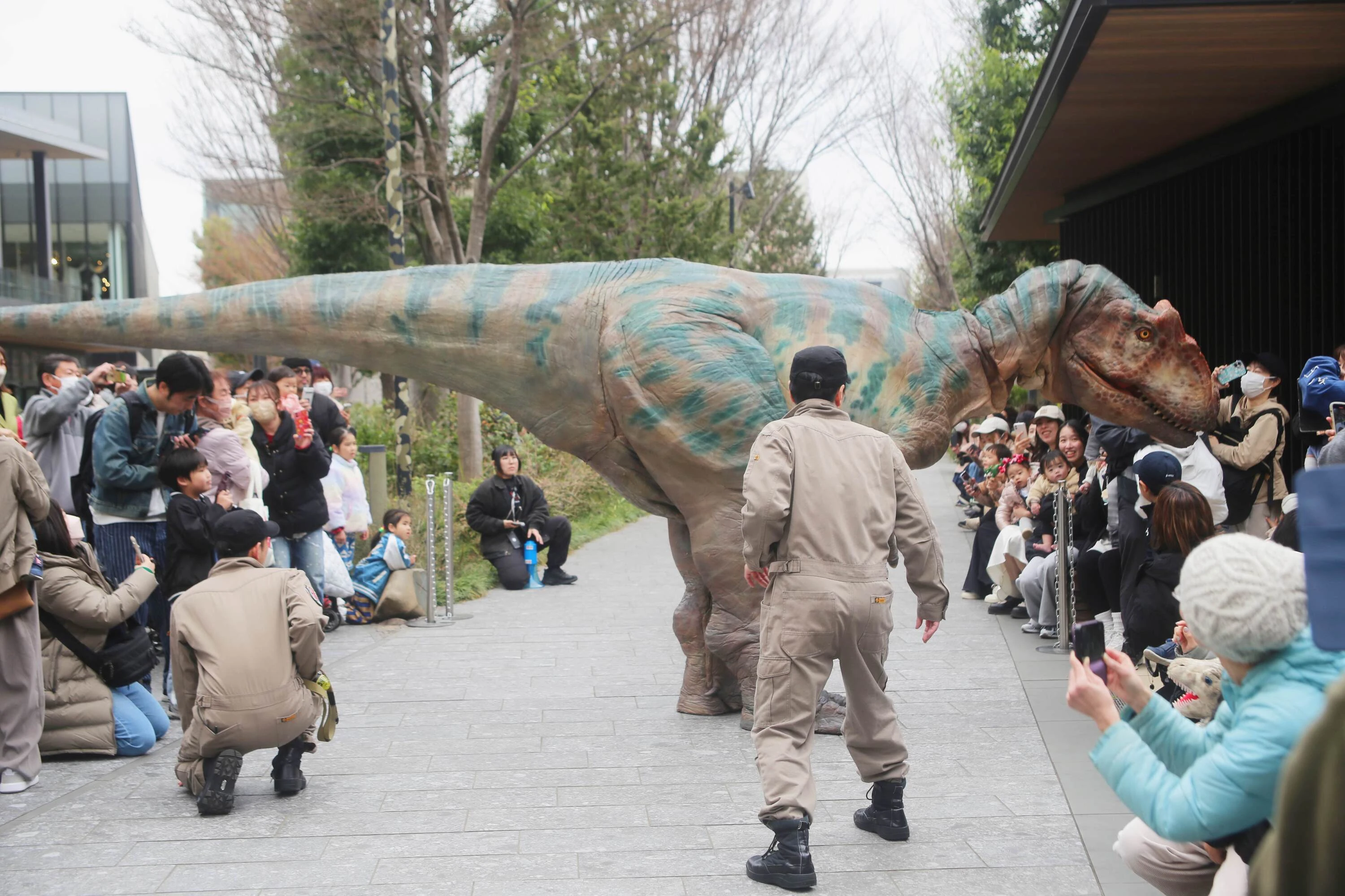 GREEN SPRINGSに恐竜が棲みついた！