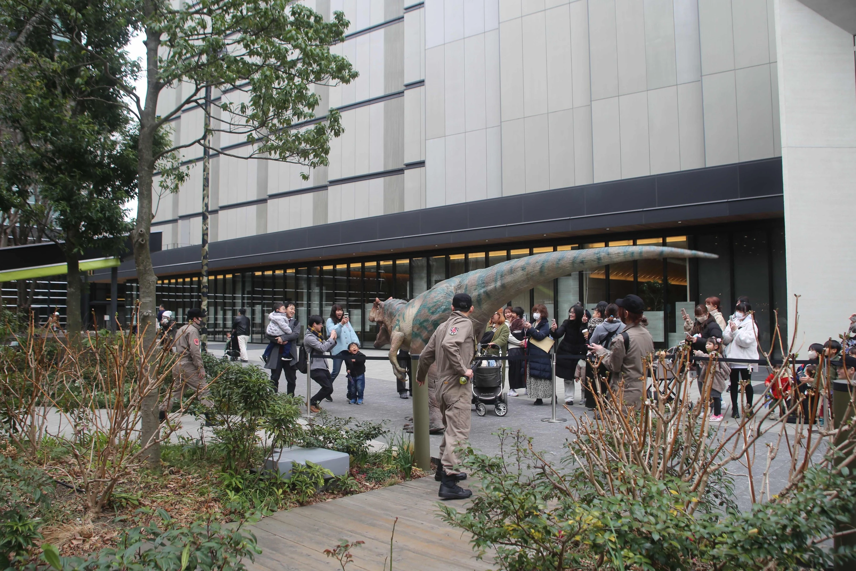 GREEN SPRINGSに恐竜が棲みついた！