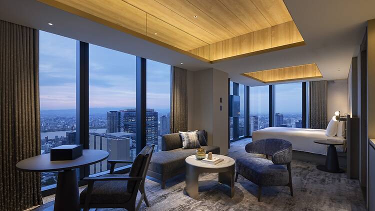 THE OSAKA STATION HOTEL, Autograph Collection