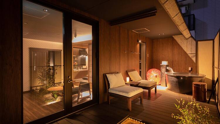 今昔荘 大阪 道頓堀 -寄合・書肆・合薬屋-