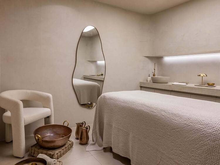 Sauna infra-vermelha, banheira gelada e ozonizada, massagens e três horas só para você: conheça o CD Wellness