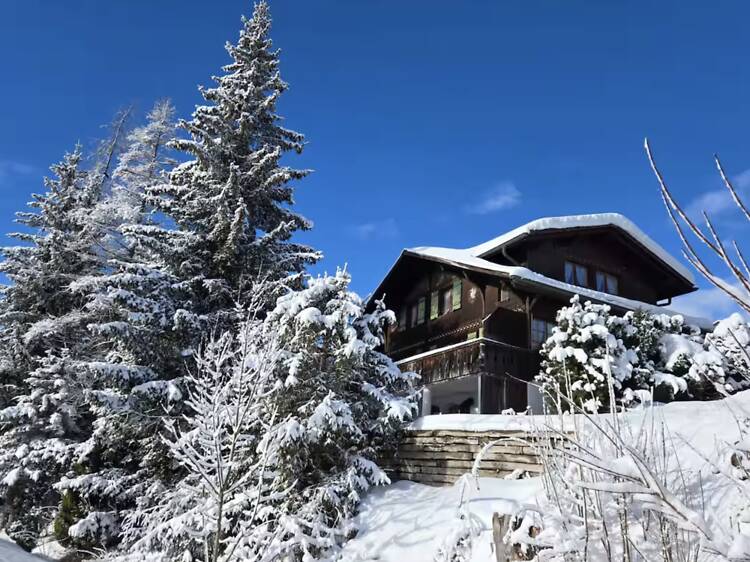 The grand multi-generational estate: Chalet Bärgrösli