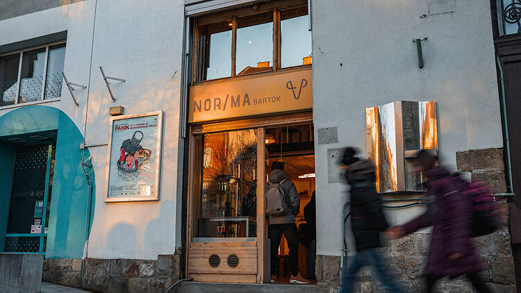 Nor/ma pékség Bartón Béla 