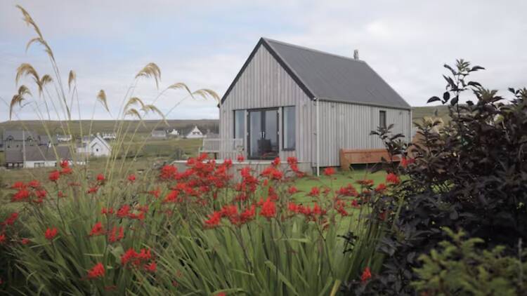 The modernist mountain lookout: Bealach Uige Bothy