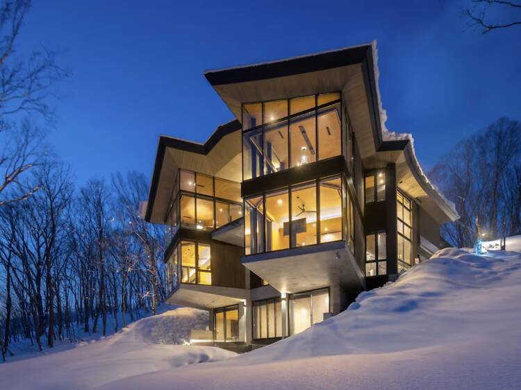 The award-winning architectural flex: Tsubasa Chalet at Hanaridge