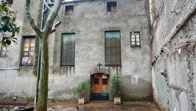 Convent de la Pla&ccedil;a Trilla, Gr&agrave;cia 
