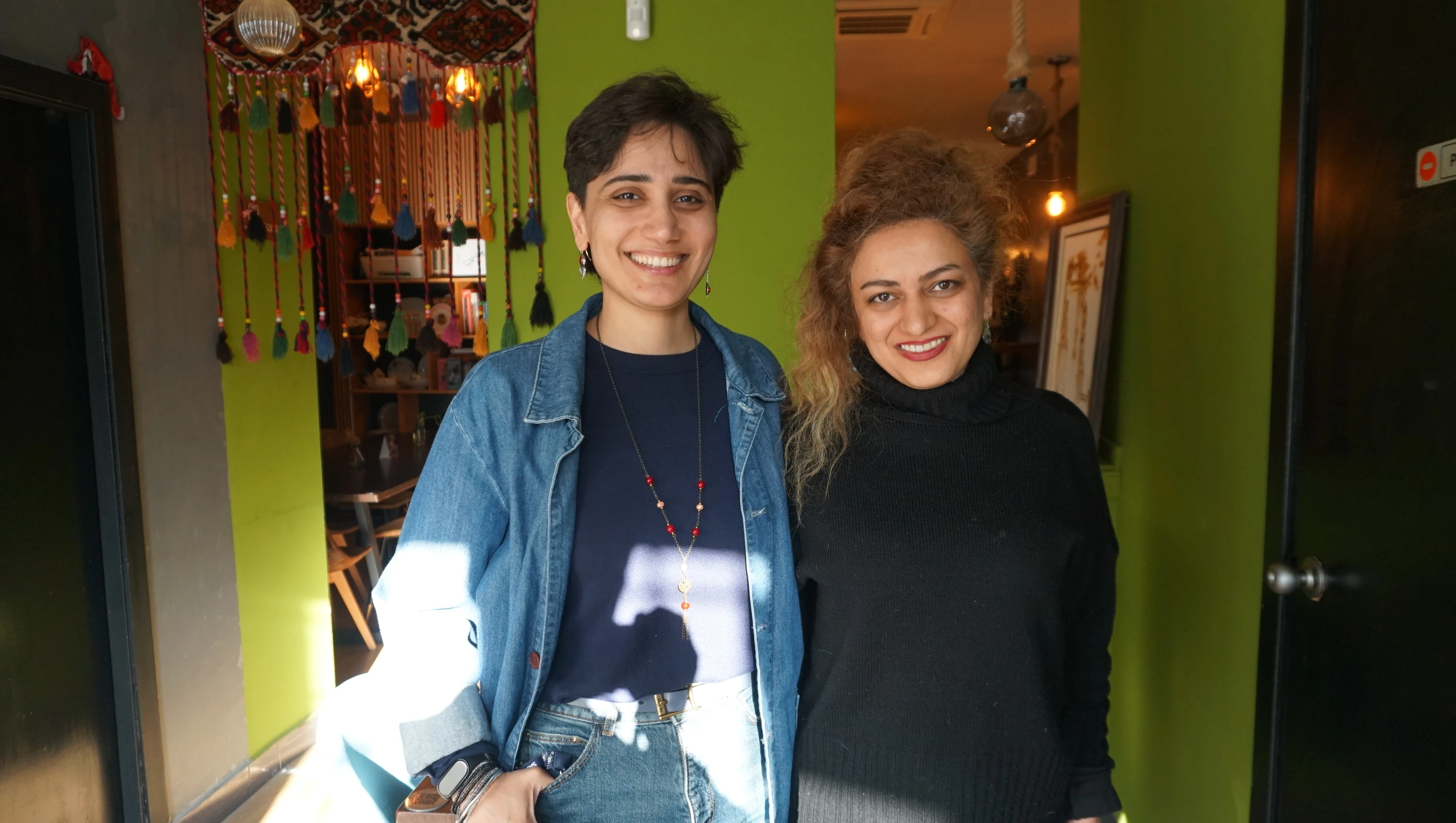 Ghazal Maghsoudi, Sahar Keshtzari (Noush)